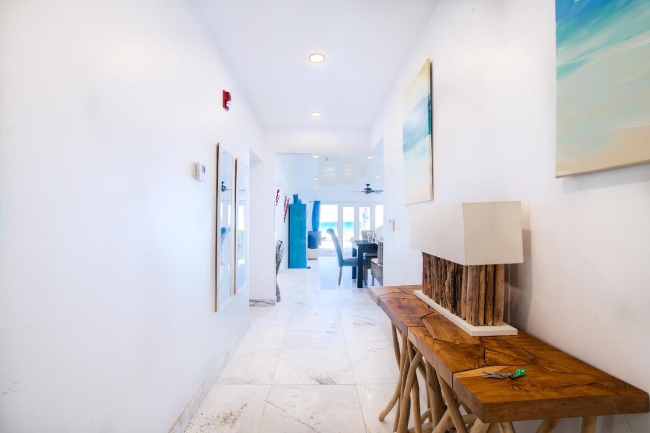 Caprice 9 - Oceanfront Villa - Gated Community With Pool Nassau Bagian luar foto