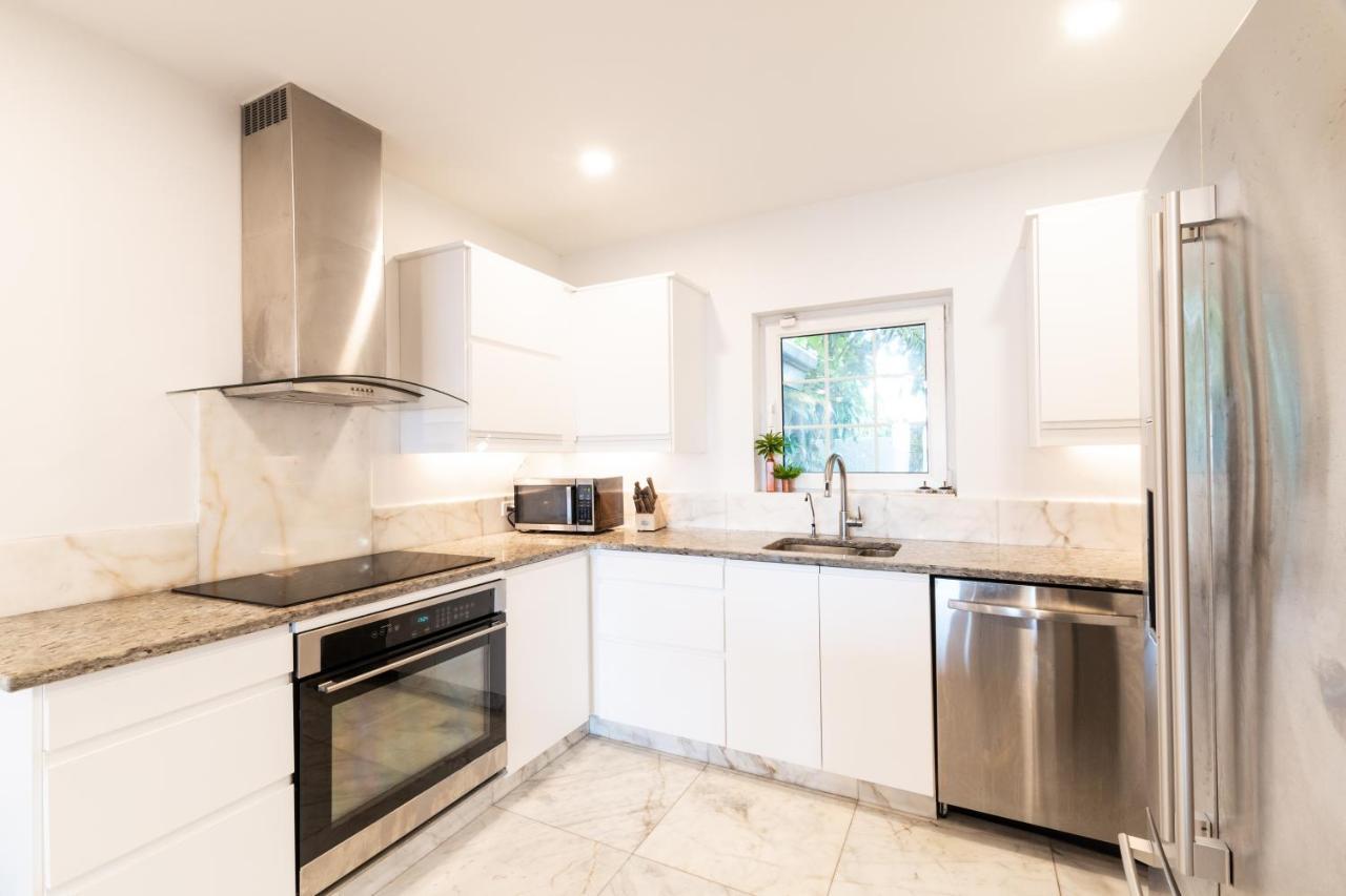 Caprice 9 - Oceanfront Villa - Gated Community With Pool Nassau Bagian luar foto