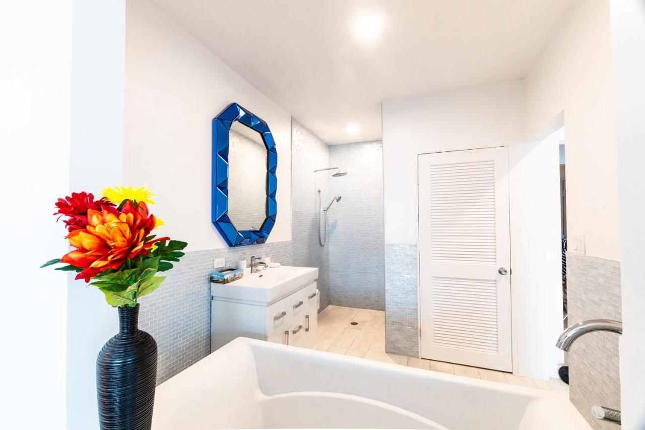 Caprice 9 - Oceanfront Villa - Gated Community With Pool Nassau Bagian luar foto